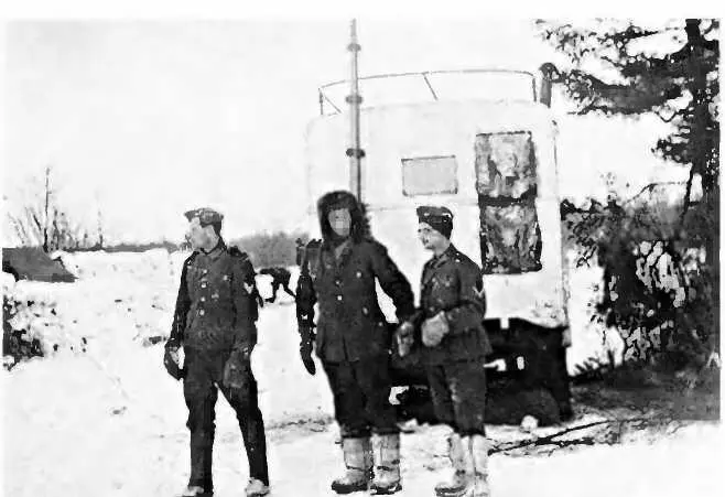 Радисты На градуснике 40 C Холодно Действительно в декабре 1941 года - фото 29