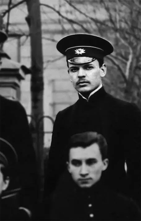 Константин Паустовский Михаил Булгаков в 1910х годах во время учебы в - фото 29