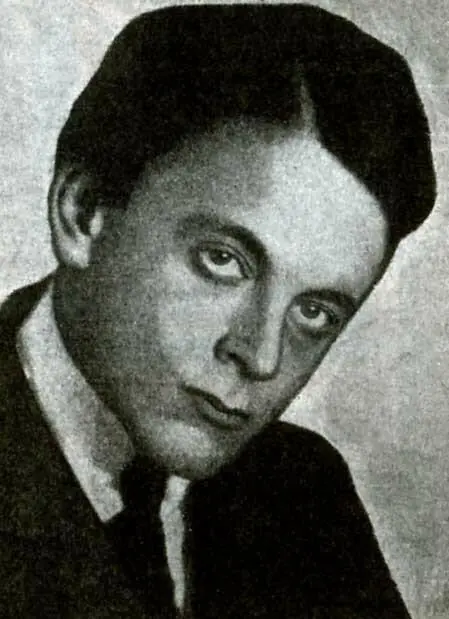 Лев Лунц не входил в комнату а врывался С шумом с громом со смехом и с - фото 5