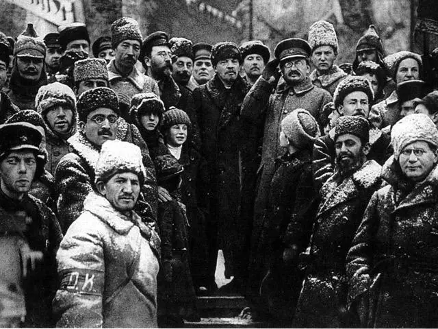 Но не то же ли это самое что и народническая доктрина революционного - фото 69