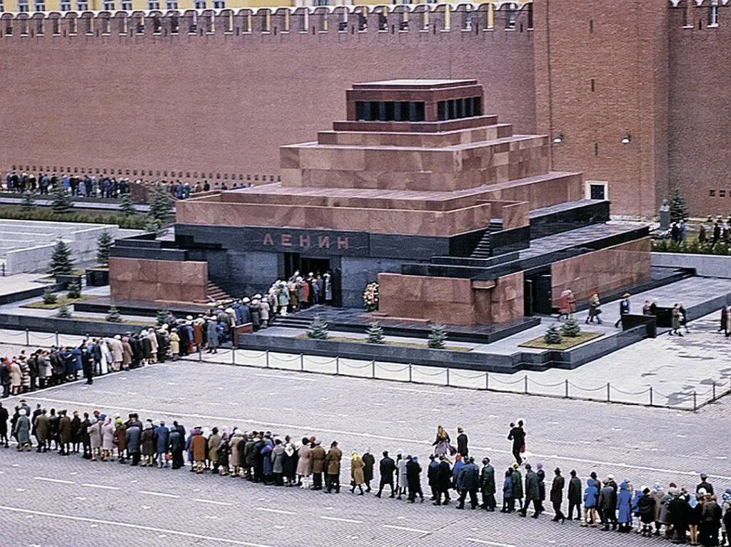 16 Интернационализм империя идеократия Одним из результатов - фото 84