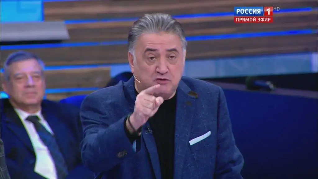 Семен Багдасаров фото Партия войны партия мира и партия балансирования - фото 131