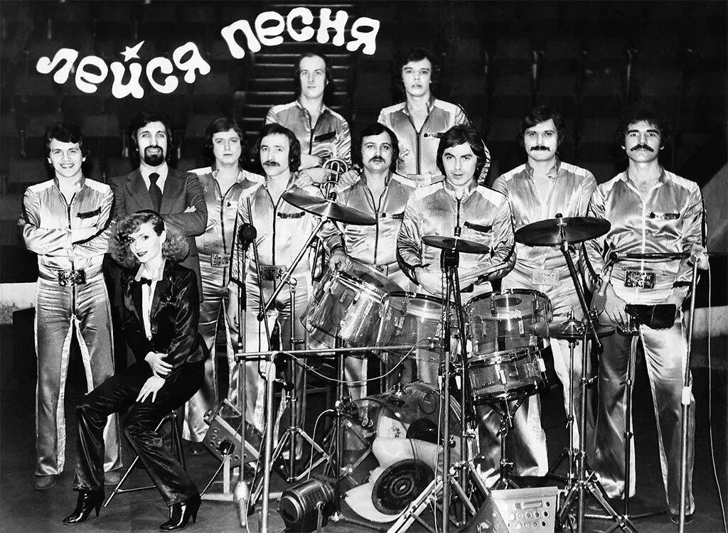 Лейся песня 1979 г Лейся песня руководитель М Шуфутинский По - фото 7