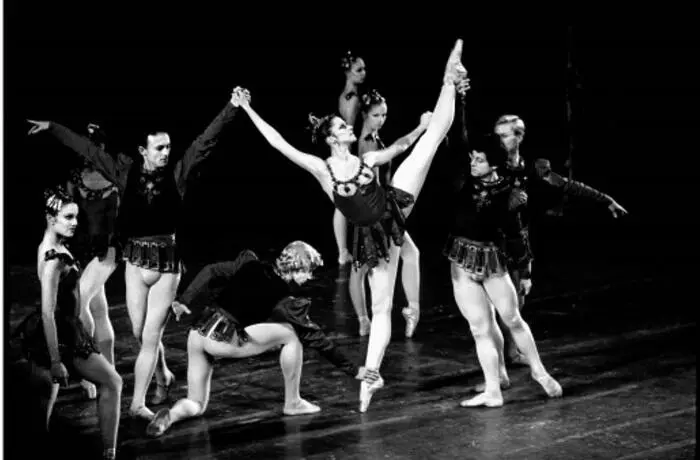 Сцена из легендарного балета Джорджа Баланчина Драгоценности 1967 г Питер - фото 47