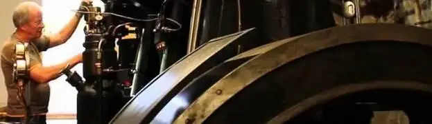 Гигин снова наверху в машинном отделении снова распоряжается Дам четверо - фото 195
