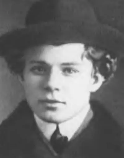 Сергей Есенин в 18 лет Москва 1913 г Мария Бальзамова и Анна Сардановская - фото 10