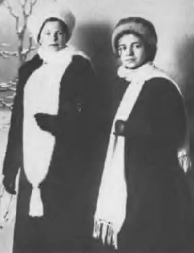 Мария Бальзамова и Анна Сардановская 1914 или 1915 г Поэтесса Любовь - фото 11