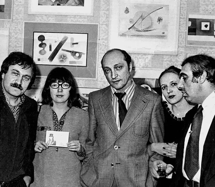 Василий Аксёнов Регина и Михаил Козаковы Ирина Горянина Евгений Рейн Стена - фото 29