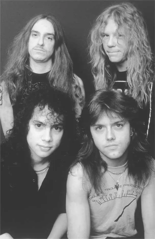 Metallica с в основном серьезными лицами Как однажды заявил Ульрих если - фото 17