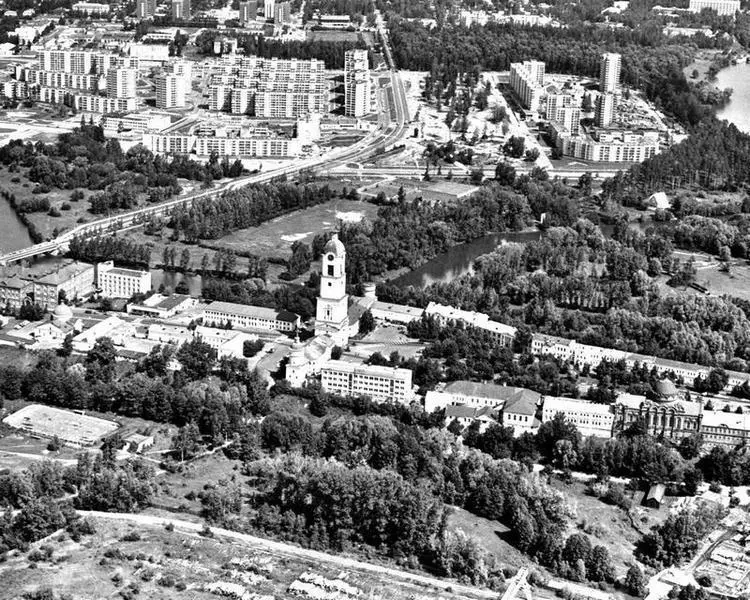 Арзамас16 в советское время Здание ВНИИЭФ Арзамас16 - фото 70