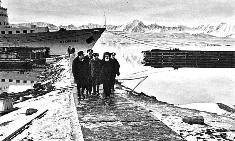 Пристань на архипелаге Новая Земля Советское время И в наши дни - фото 120