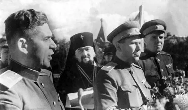 Мы пройдем через все испытания и под знаменем Богородицы победим врага Мы - фото 39