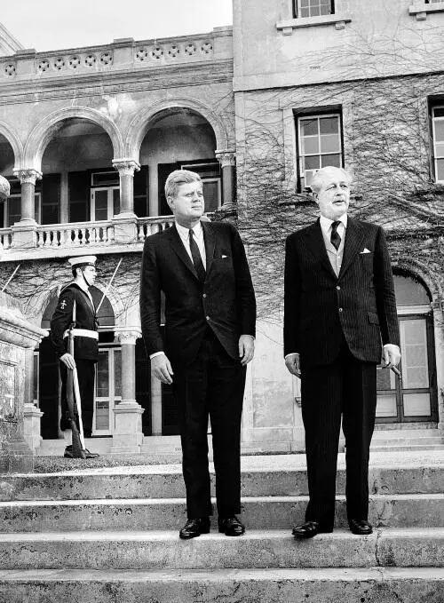 Начало саммита президента США Джона Ф Кеннеди и премьерминистра - фото 11