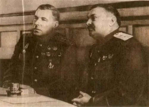 Л А Говоров и А А Жданов 1943 г Перед началом боевых действий Ставка - фото 30