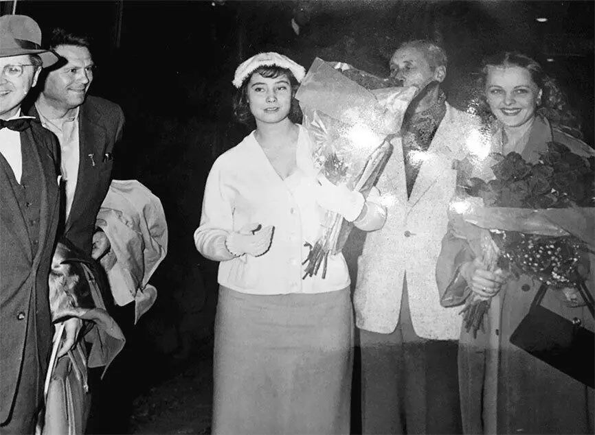 С Лилией Юдиной и Сергеем Юткевичем Франция 1959 Проникновенность - фото 98