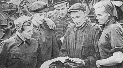 На уборке 1957 года работали всей семьей В трудную минуту помогал отец - фото 8