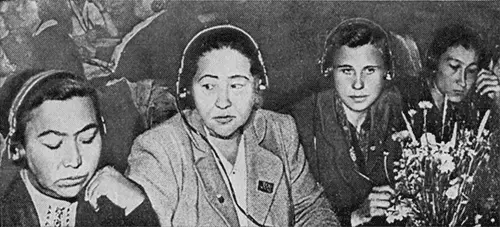 Ни одна мать не хочет войны поняла Э Отсман па III Всемирном конгрессе - фото 10