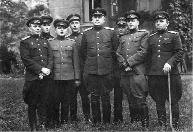 Офицеры СМЕРШ в Германии Примечания 1 Тихомиров еще в 18851887 годах во - фото 17