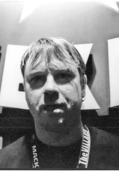Слим Мун основатель убойного лейбла рокзвезд Olympia Riot Grrrl Джон - фото 7