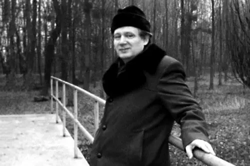 1 Юрий Мамлеев Пригород Парижа 1984 год 2 Переводчица Шатунов Анн - фото 41