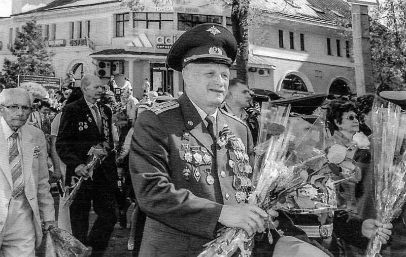 Полковник Е Н Чухарев командир 470го методикокинологического центра - фото 11