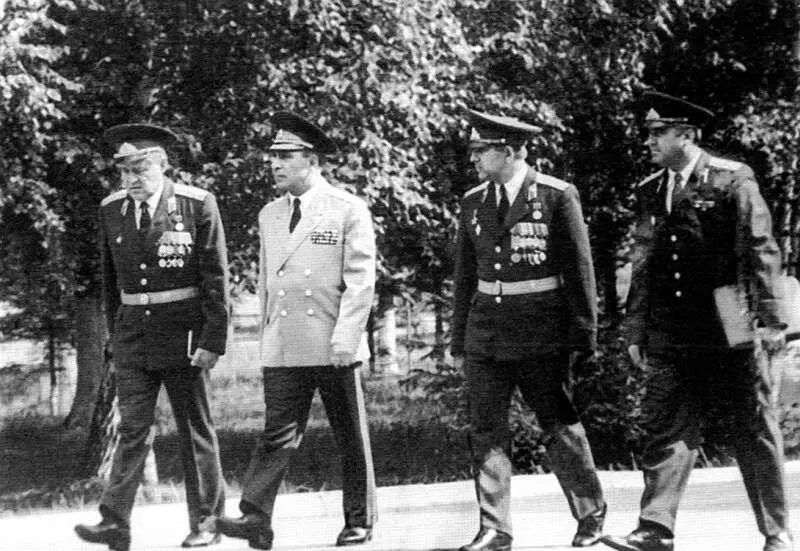 Заместитель начальника Главного штаба Сухопутных войск начальник - фото 12