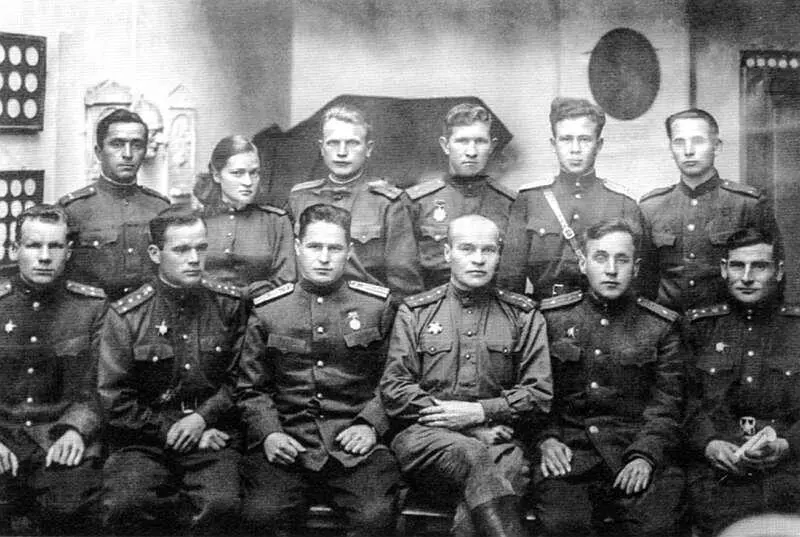 Рассказы о военных собаках - фото 25