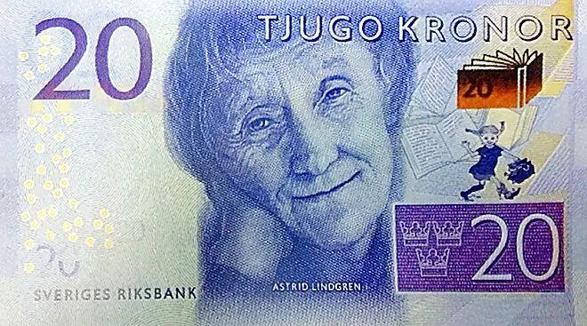 Шведы трепетно берегут квартиру в Стокгольме где 60 лет жила и умерла - фото 13