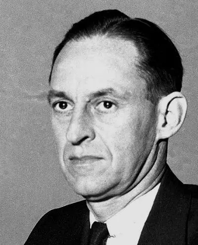 Марринер Экклз Особое внимание в книге уделяется помощнику министра финансов - фото 4
