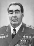 В последние годы жизни Б окружением и официальной пропагандой всячески - фото 30