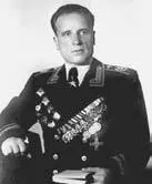 В ходе войны с августа 1941 командир 81й дальнебомбардировочной дивизии с - фото 60
