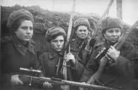 Неизвестные советские девушкиснайперы у блиндажа За боевые заслуги в борьбе с - фото 84