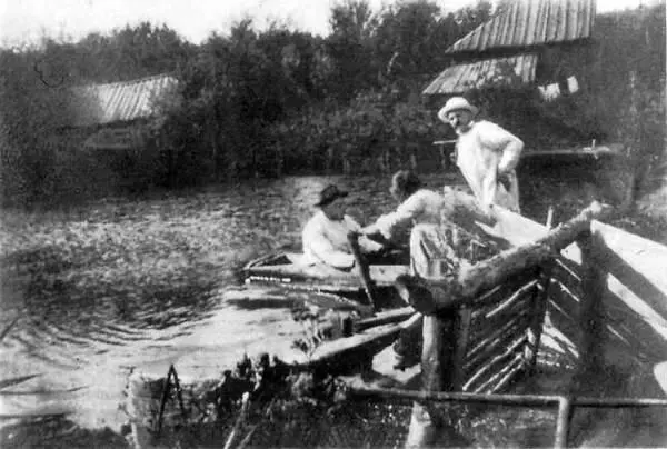 В Э БорисовМусатов на берегу пруда в Черемшанах Хвалынск Лето 1903 г - фото 41