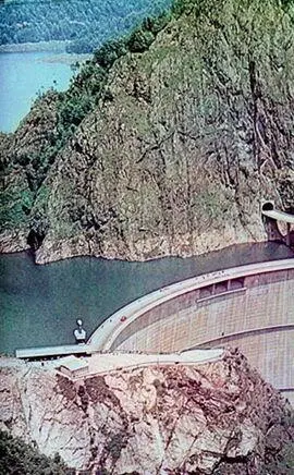 Плотина Видрару главное сооружение в гидроэлектрической системе Арджеш - фото 111
