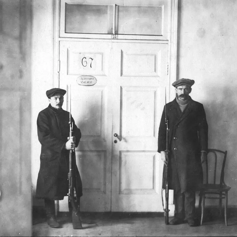 И ладно бы смешно но мне казалось что это и нерационально и неудобно в - фото 41