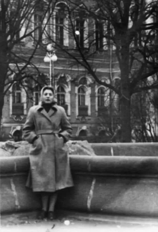 Александра Ильф 1954 г Илья Эренбург и Константин Богатырев Портрет Бориса - фото 39