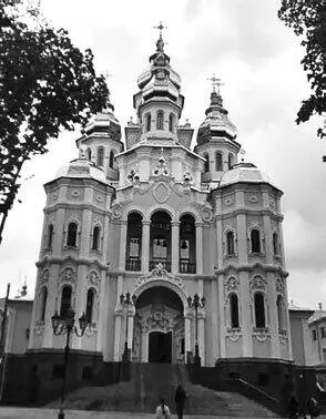 Храм женмироносиц Когда я уже год буду пребывать в Москве то узнаю что в - фото 22
