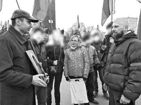 На фото справа Владимир Винограденко Апостол 01032014 г Харьков - фото 42