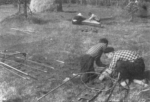 Сборка байдарок На Луге Курганная группа у озера Песно - фото 188