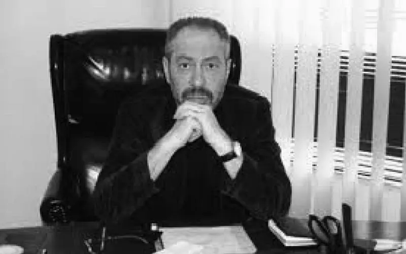 Григорий Лернер Строится пирамида верхушка дающая приказания связывающие - фото 26
