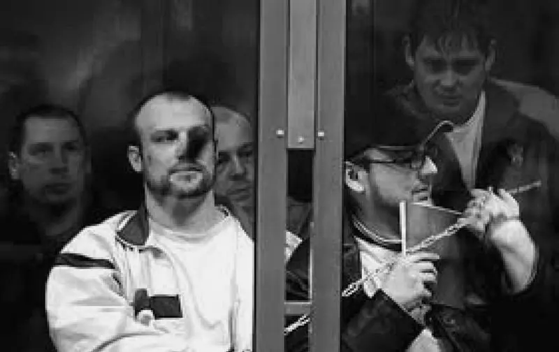 и на суде слева направо Андрей Филиппов Грибков Владимир за ним сразу - фото 61