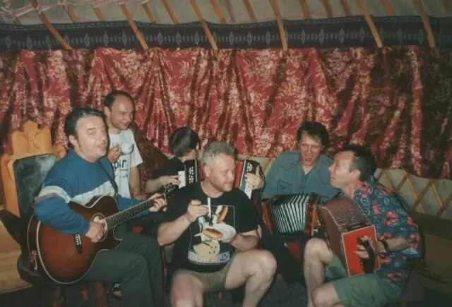 Монгольская фотосессия с участием Елизарова и Спирина Уфа 2001 Раззадорив - фото 50