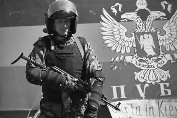 Ополченец Рысь Ближе к вечеру приехал штабной из Славянска с наездом на - фото 32