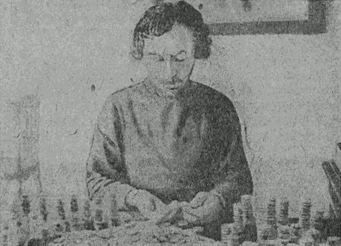 Рис 14 Поп Гвоздев припрятавшйй большую сумму серебряной монеты Приведем - фото 14