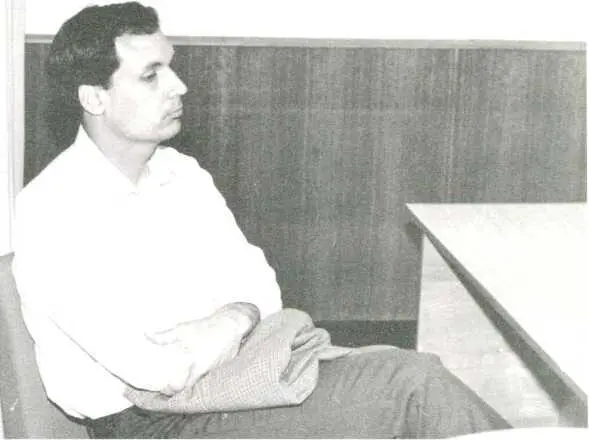 Сотрудник ЦРУ Пол Стомбаух в приемной КГБ СССР 1975 год Генерал Красильников - фото 33