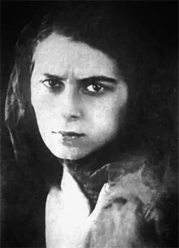 Ариадна Скрябина 1920е Скорее всего после своей недолгой службы в ЧК - фото 45