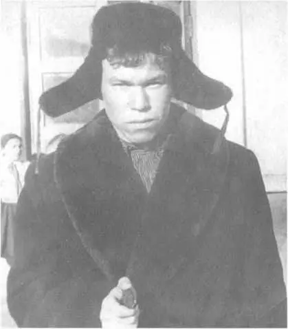 Леве 14 лет Первое пальто подарок сестры Лев Рохлин старшеклассник - фото 2