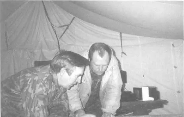 Но разведка доложила точно Армейские будни Чечня 1995 Военнослужащая - фото 9
