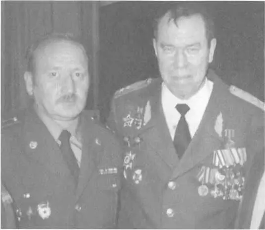 Генераг Лев Рохлин и полковник Николай Баталов прообраз Николая Быстрова - фото 18