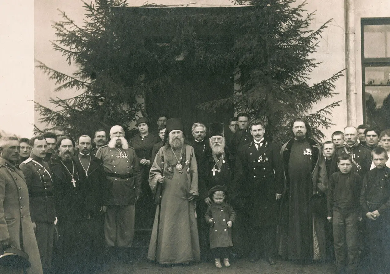 Патриарх Тихон святитель Тихон Московский в Рождество 1917 года По этим - фото 147
